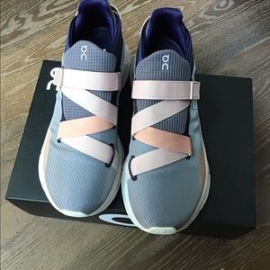 On Running Cloudnova Wrap Women’s Shoe in Quicksilver Flame Size 9